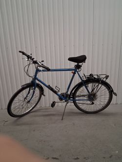 SCHWINN  MIRADA  TOURING  BICYCLE