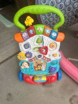 VTech Stroll & Discover Activity Walker