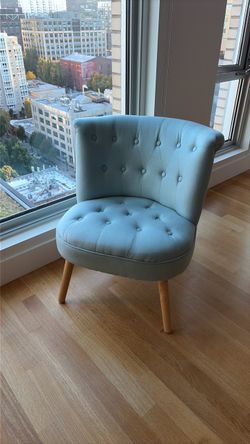 Tiffany Blue Tufted Accent Chair