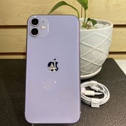 Mothers Day Special IPhone 11 64GB Purple Unlocked For Any Carrier/iPhone 11 64GB Liberado Para Cualquier Compañia 
