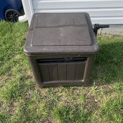 Hose box with 100 ft hose