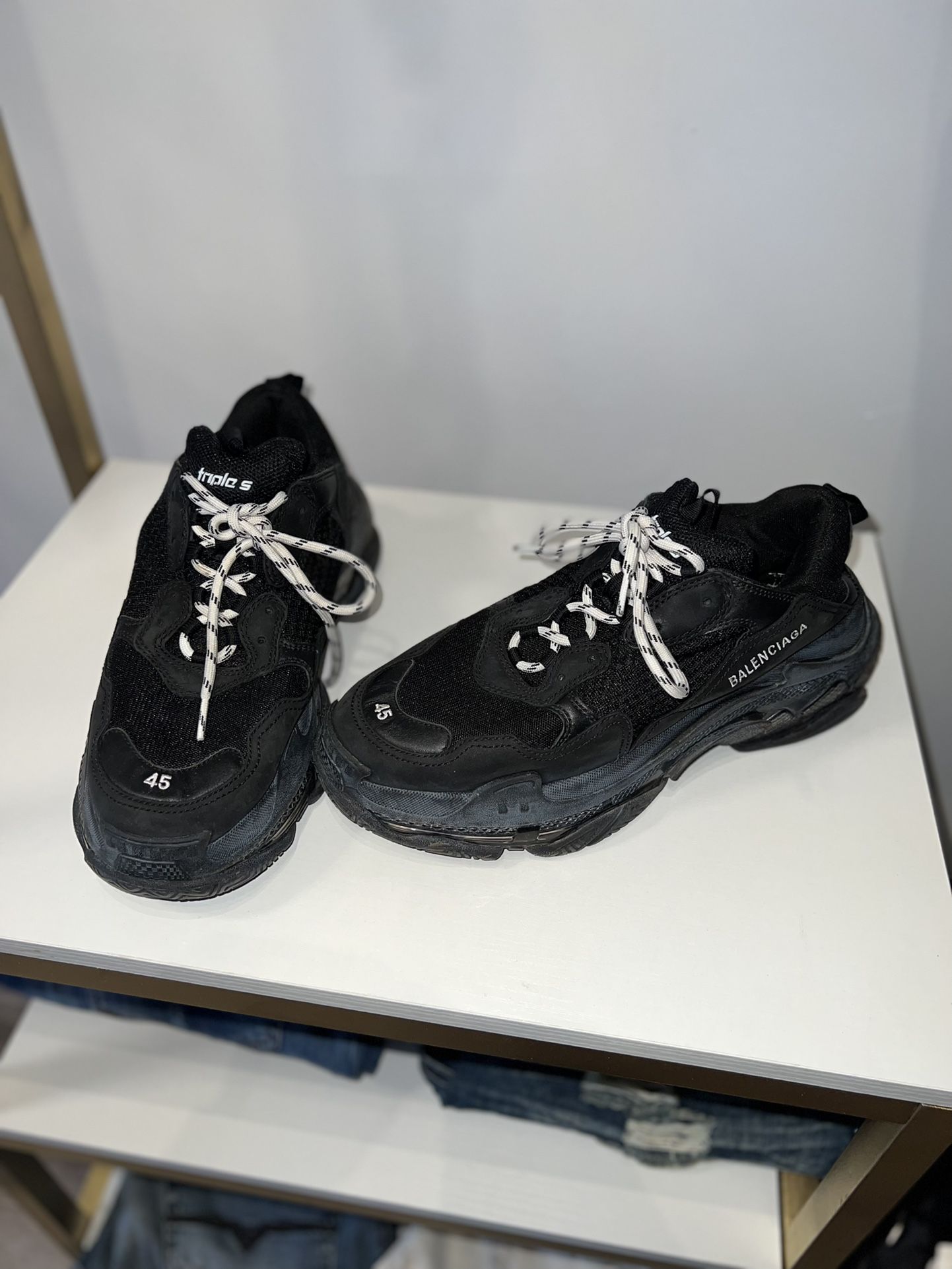 Sikker Observere budbringer Black Triple S Balenciaga Mens Sneakers for Sale in The Bronx, NY - OfferUp