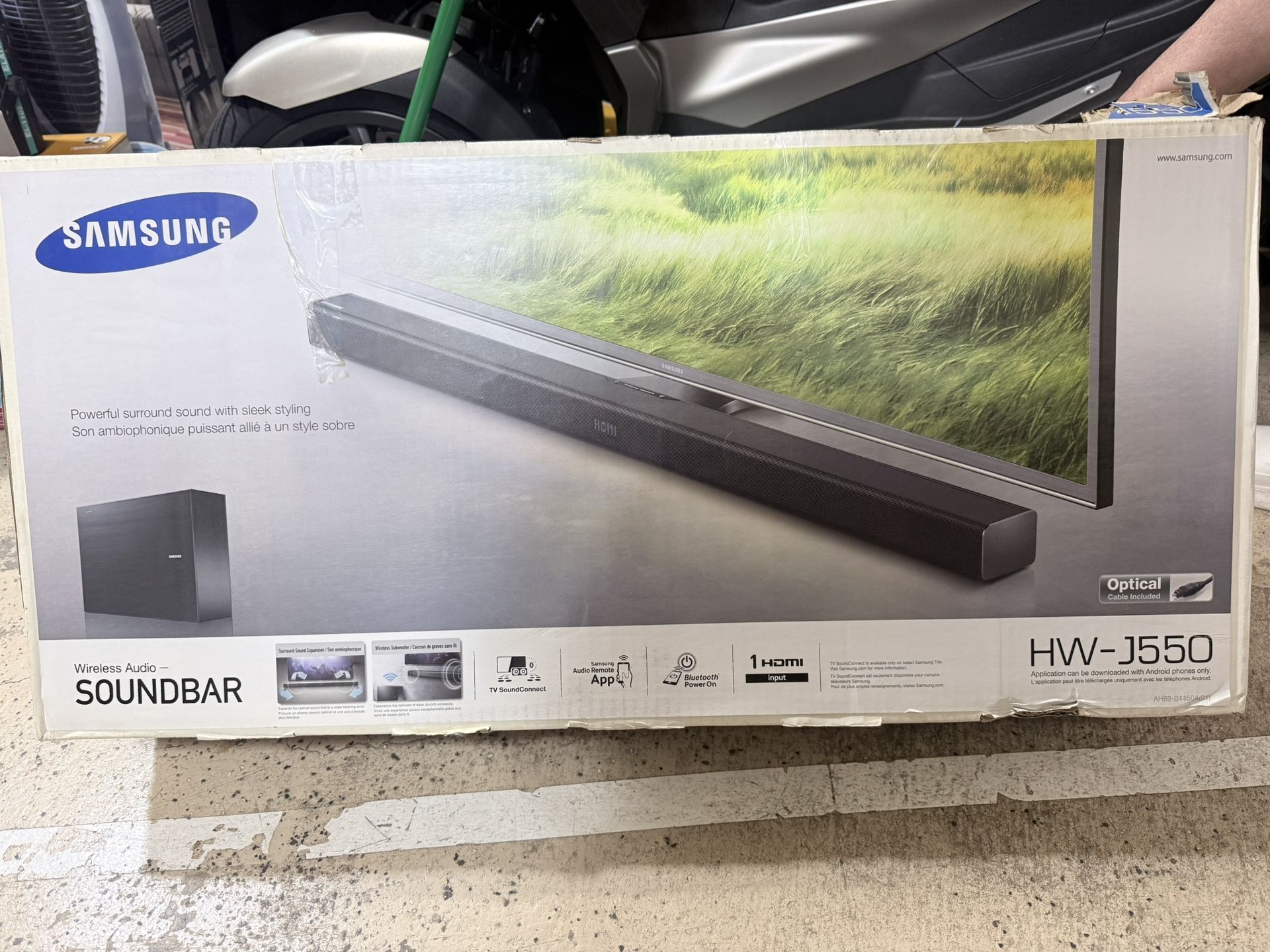 Samsung HW-J550 Wireless Audio Soundbar w/ Subwoofer – Brand New (Box Damaged)