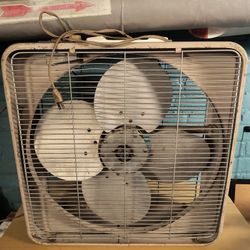 FRIGID VINTAGE BOX FAN