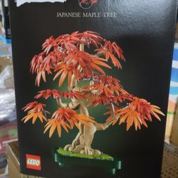 LEGO Botanicals Japanese Red Maple Bonsai Tree 10348