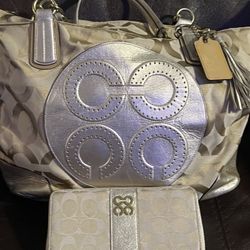 Coach handbag With Wallet
