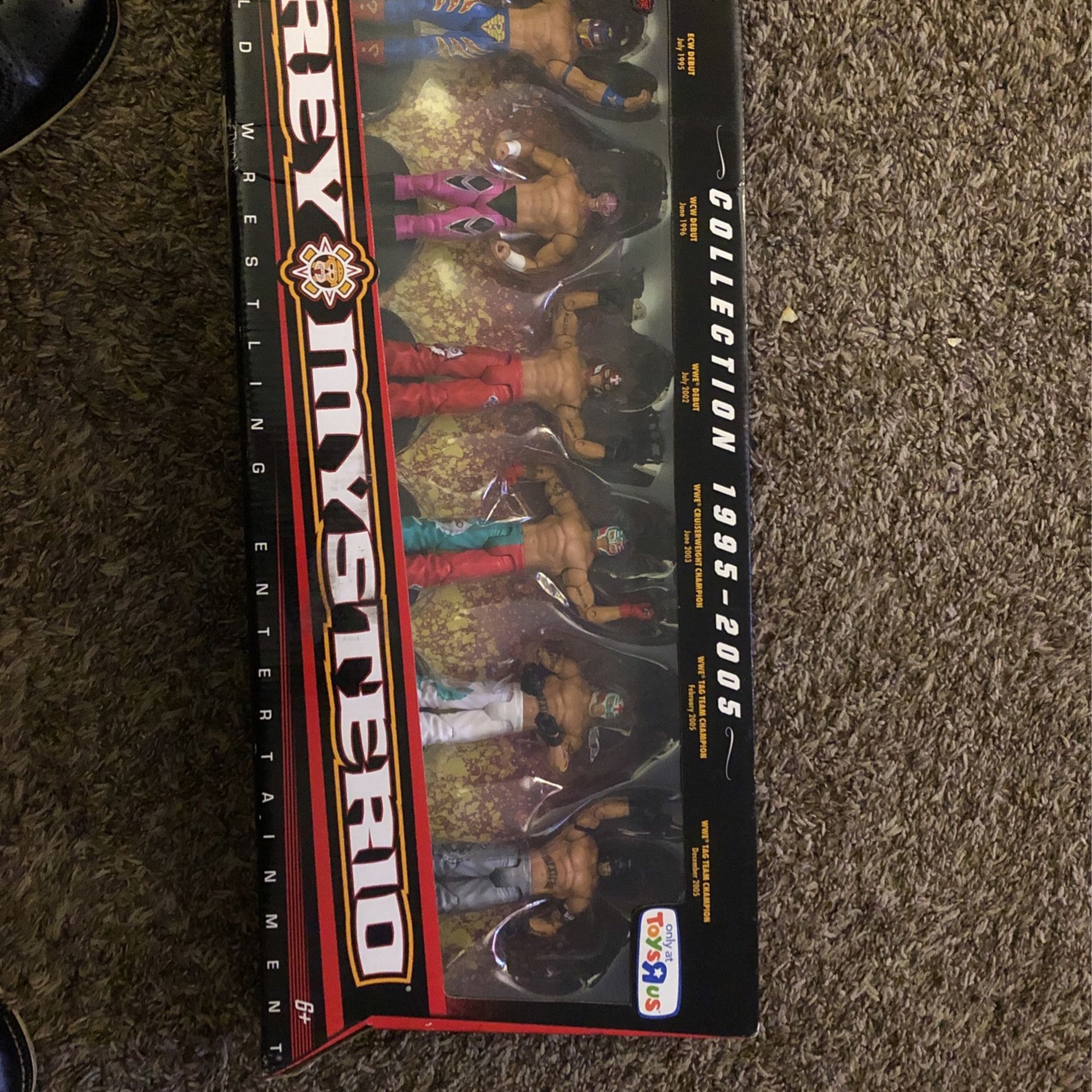 WWE Rey Mysterio Wrestling Figures TRU Edition