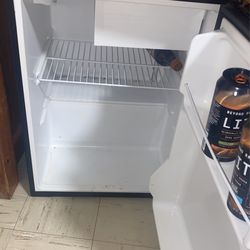 Mini Refrigerator 
