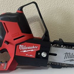 New Exclusive Milwaukee M18 FUEL Cordless 8 in. HATCHET Pruning Saw (Tool-Only)