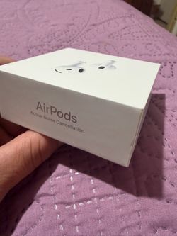 AirPods 4 W/ Active Noise Cancellation