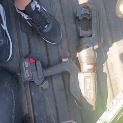 Huskie Tools 15-ton pistol grip compression or crimping tool.