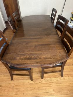dining room table 