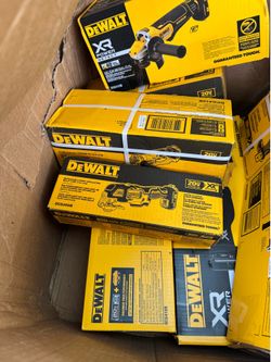DEWALT DCS368B 20V MAX XR Reciprocating Saw new