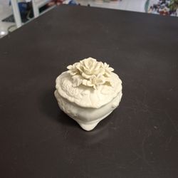 Vintage Ivory Bisque Porcelain Heart-shaped Trinket Box For Rings, Earrings & Other Small Trinkets, Sculpture Raised Roses 3.5"x3"