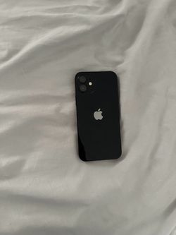 Apple iPhone 12 black