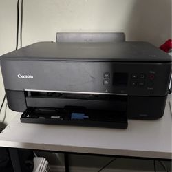 Cannon printer used like new works perfectly fine $30