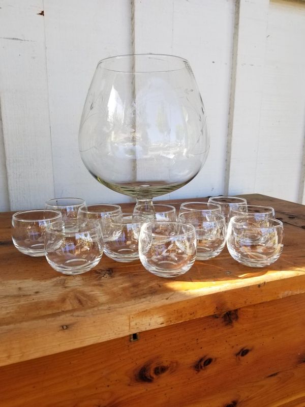 Beautiful Vintage Princess House Punch Bowl Set for Sale in La Mirada