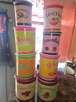 Tupperware para almacenar personalisados usados llevatelos todos por $50