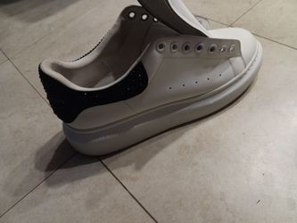 Alexander McQueen size 9½