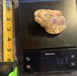 Amethyst mixed with white quartz 93.3 g