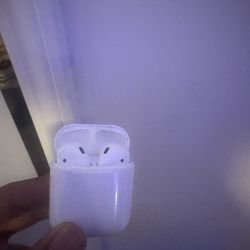 AirPods (used But Works Perfect)