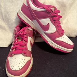 Nike Girls Dunk Lows Sz Y 51/2