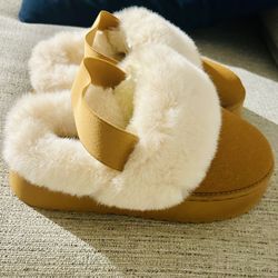 Women's UGG Platform Winter MINI Boots with Backstrap