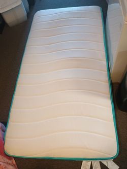 Twin mattress