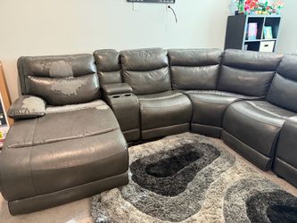 Large Gray Leather Sectional Reclining Sofa w/ Cup Holders