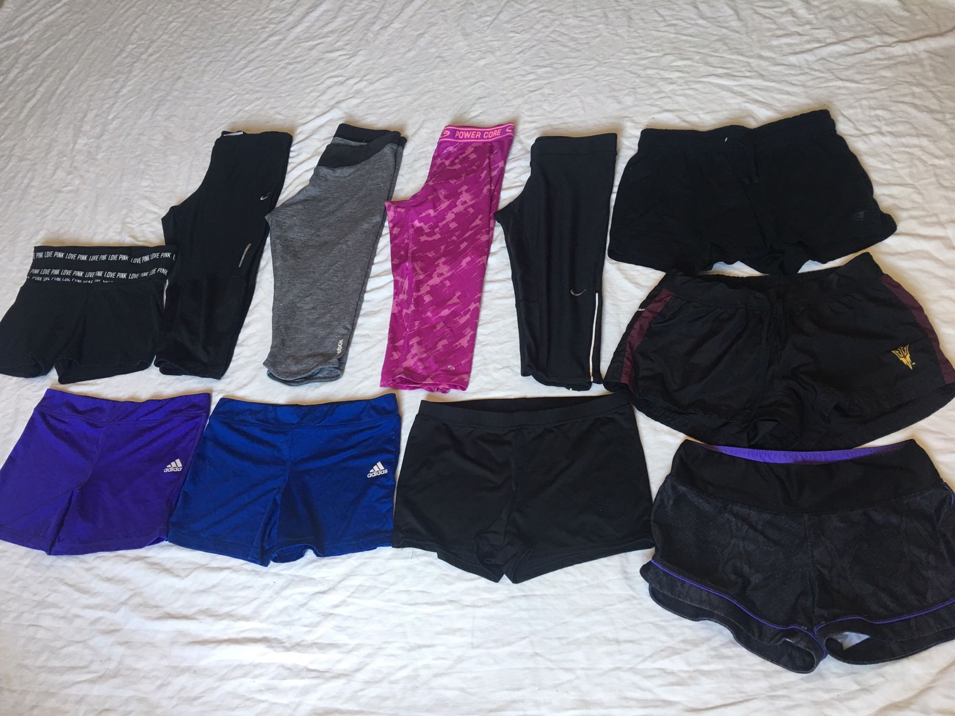 Woman shorts and leggings size S