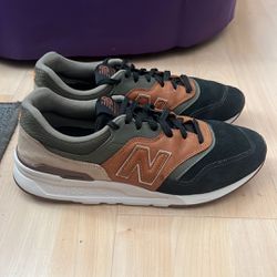 Used Mens New Balance 997H Black/Brown US Shoe Size 10