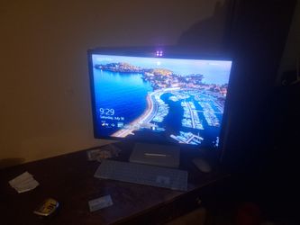 Microsoft surface desktop 28in work great