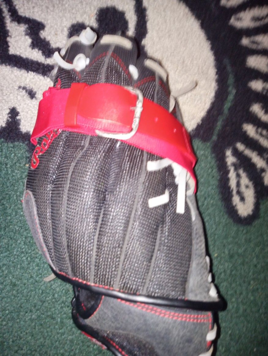 13 INCH LEFTY BASEBALL SOFTBALL FASTPITCH SLOW PITCH GLOVE! ONLY $80 BETTER HURRY