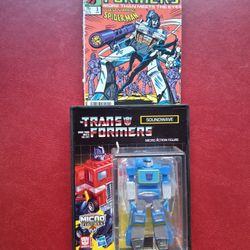 Transformer Soundwave ,world's Smallest  Transformer With Tiny Comic Book .( NEW )