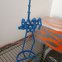 Welded hand giving the bird