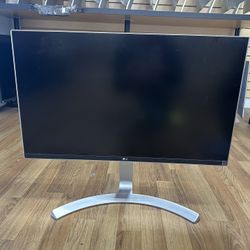 LG Model 27MU88-W 27 inch 4K LED monitor 3840x2160