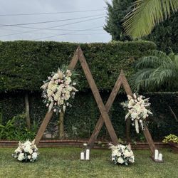 Heavy Duty Wooden Triangle Frame Wedding Ceremony Backdrop Stand 7ft