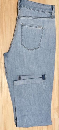 New With Tags White House Black Market Size 4 Girlfriend Jeans
