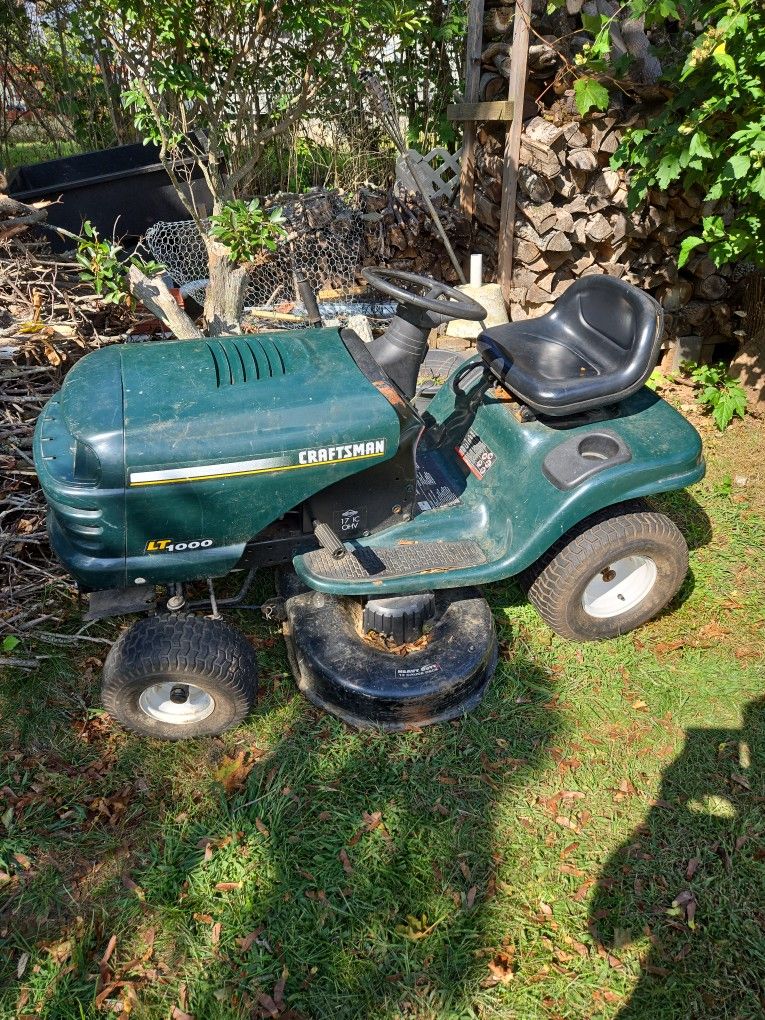 Mower Craftsman LT1000 & Cart