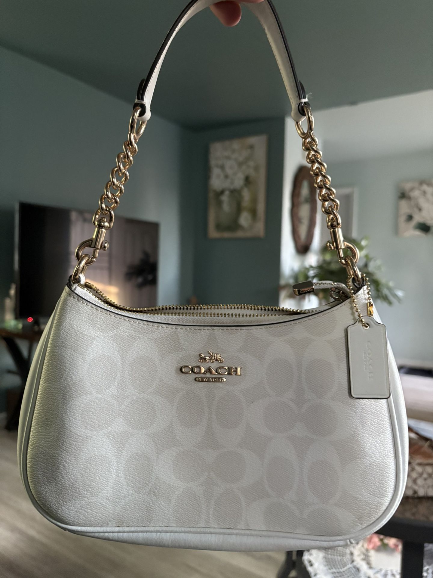 Coach Outlet Teri Shoulder Bag Woman’s