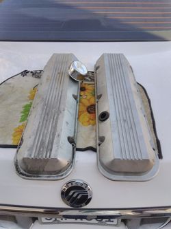 Big big Chevy vavle covers