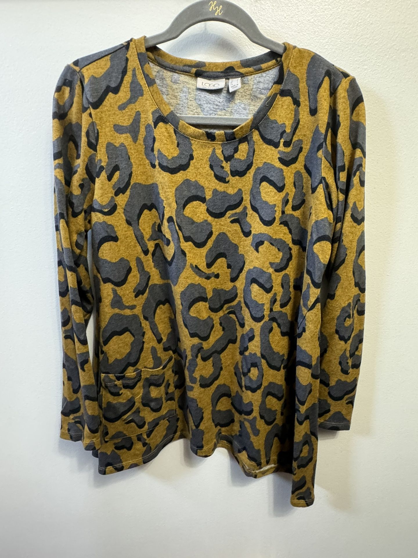 LOGO Lori Goldstein Asymmetrical Hem Tunic Gold Animal Print Women Medium NWOT