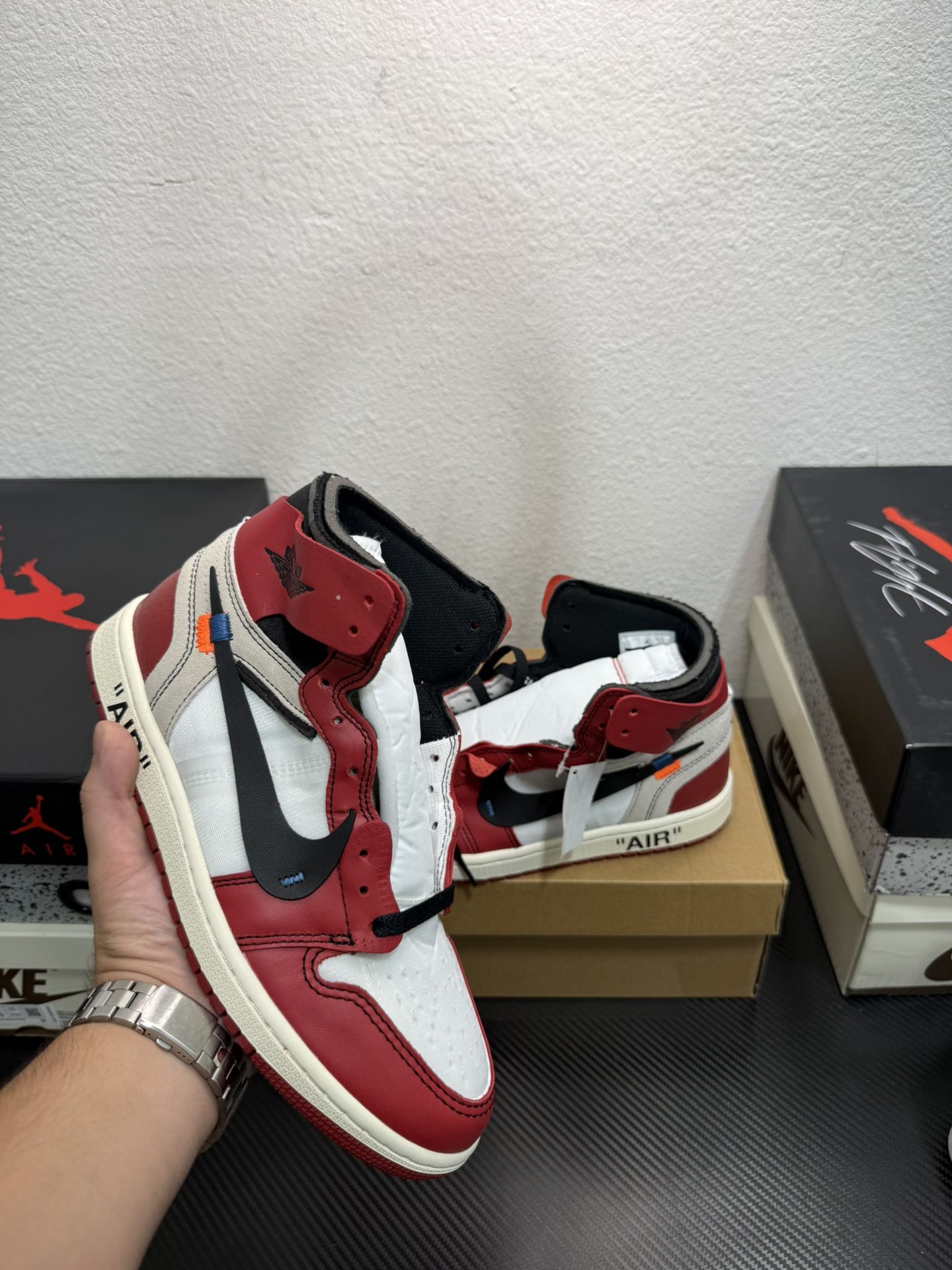 Aj1 High Nike Air jordan 1 High off white Chicago red size 7,7.5,8,8.5,9,9.5,10,10.5,11,12