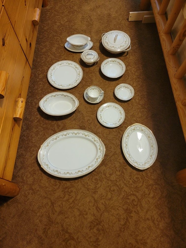 CHINA SET, NORITAKE