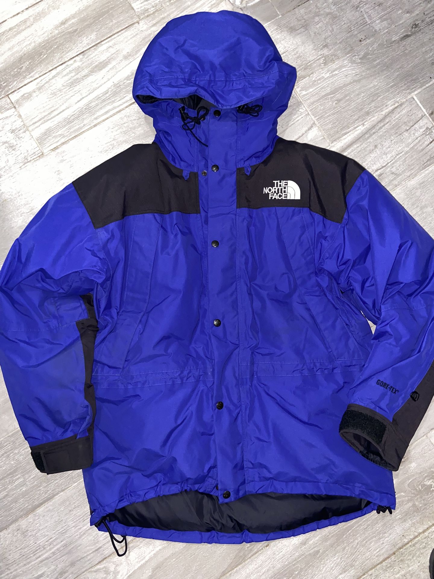 The North Face Gore-Tex 700 Jacket 🔥