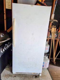 Upright freezer