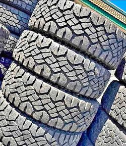 285 75 18 Goodyear tires Con 80% de Vida Las 4