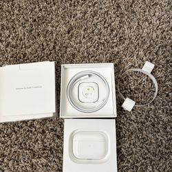 AirPods Pro w/ MagSafe Case – Complete in Box