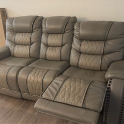 For Sale Sofía Vergara Couch $400