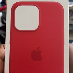 iPhone 13 Max Pro Silicone Case Product Red MagSafe